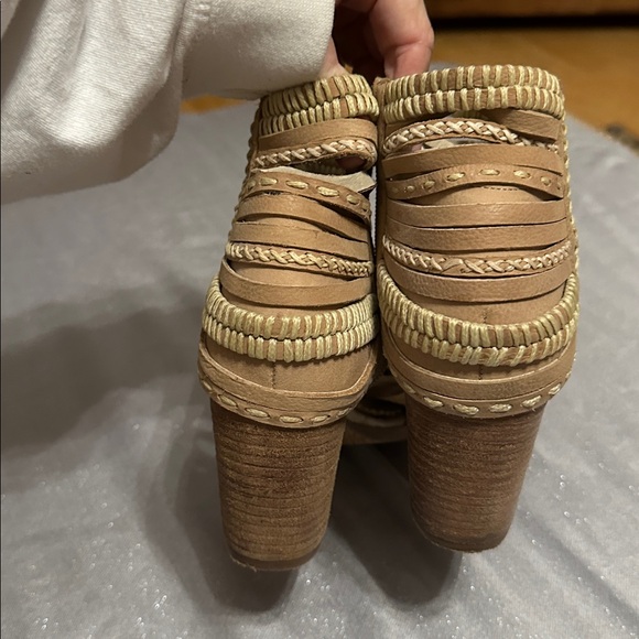 Naughty Monkey Leather Boho Chic Heels size 7.5 - Picture 4 of 7